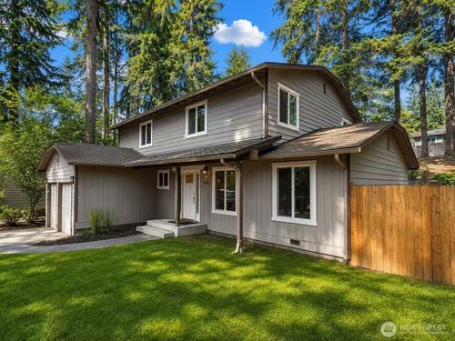8430 Se 45th St, Mercer Island, WA, 98040-4039 | Card Image