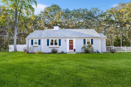 18 Katian Way, Mashpee, MA, 02649-2157 | Card Image