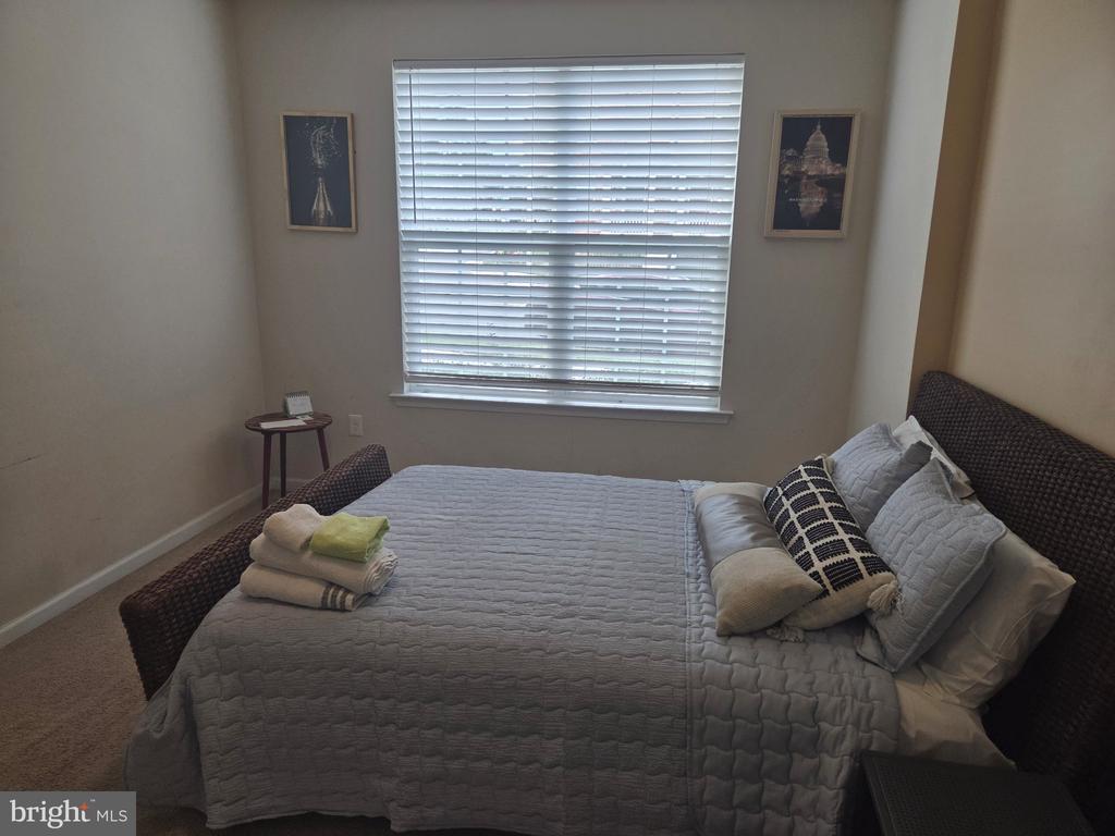 Residential Lease in TRIANGLE 4