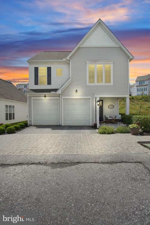 3120 Grove Ct, MECHANICSBURG, PA, 17055-8725 | Card Image