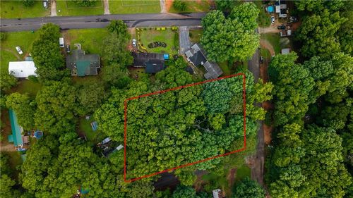 136 Wolf Creek Ln, Locust Grove, GA, 30248-3841 | Card Image
