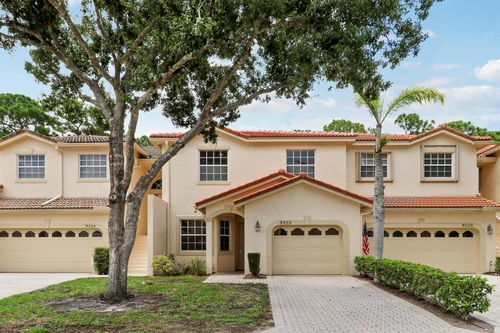 9222 Wentworth Ln, Port St Lucie, FL, 34986-3286 | Card Image