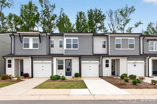 6033 Longar Lane, Charlotte, NC, 28269 | Card Image