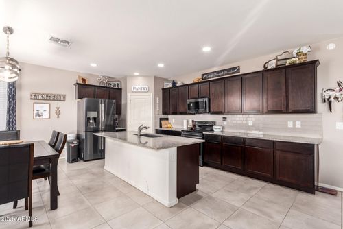 18475 W Via Del Sol, Surprise, AZ, 85387-2201 | Card Image