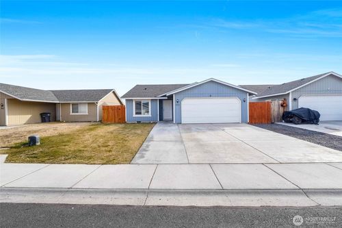 950 K St Se, Ephrata, WA, 98823-2632 | Card Image