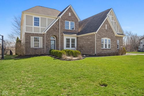 3895 Stonington Pl, Zionsville, IN, 46077-7002 | Card Image