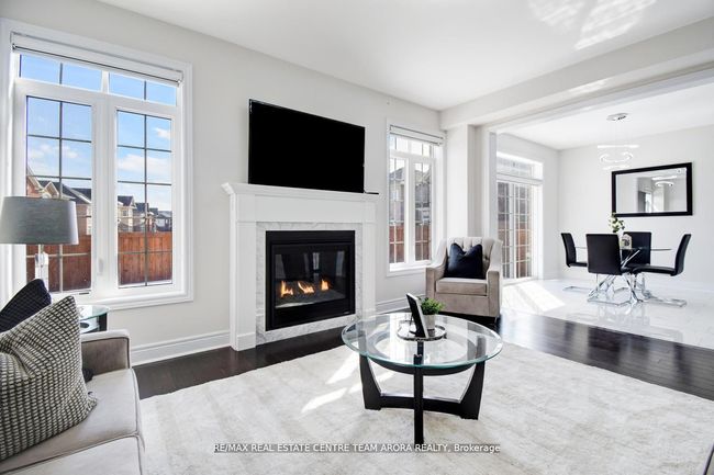 38 Rosewell Cres, House other with 8 bedrooms, 6 bathrooms and 4 parking in Georgetown ON | Image 10