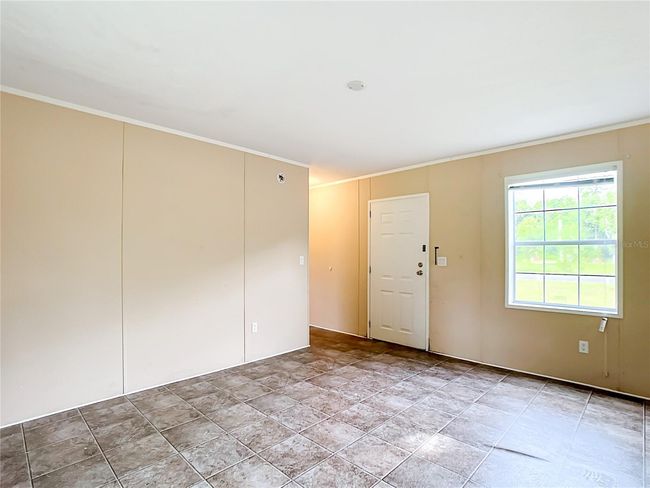 15965 Nw 44 Th Avenue Rd, House other with 2 bedrooms, 2 bathrooms and null parking in Reddick FL | Image 4