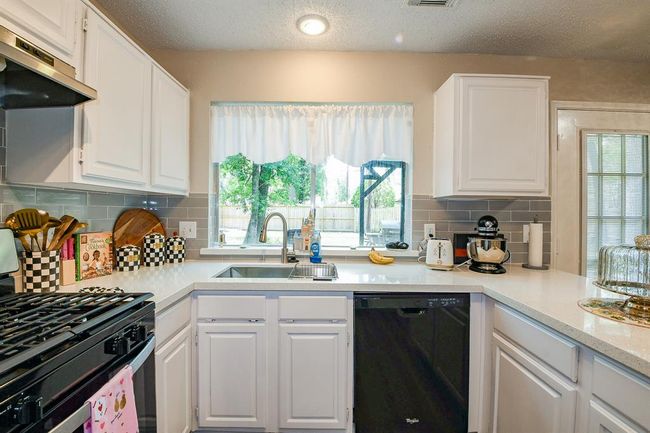 19727 Teller Blvd, House other with 4 bedrooms, 3 bathrooms and 2 parking in Spring TX | Image 7