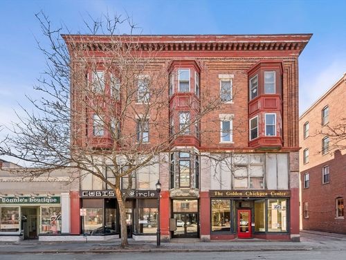 6-224-220 Washington St, Brookline, MA, 02445-7622 | Card Image
