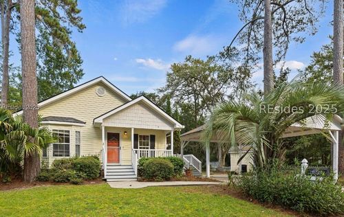 65 River Tree Cir, Bluffton, SC, 29910-8211 | Card Image