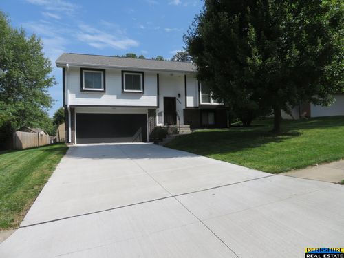 5825 N 127 Avenue Circle, Omaha, NE, 68164 | Card Image