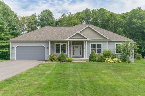 10 Silver Fox Ln, East Longmeadow, MA, 01028-3072 | Card Image