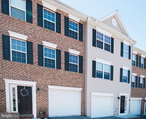 22 Mustang Dr, HANOVER, PA, 17331-3495 | Card Image