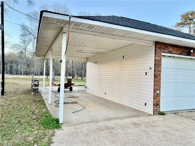 Side view of shop | Image 47