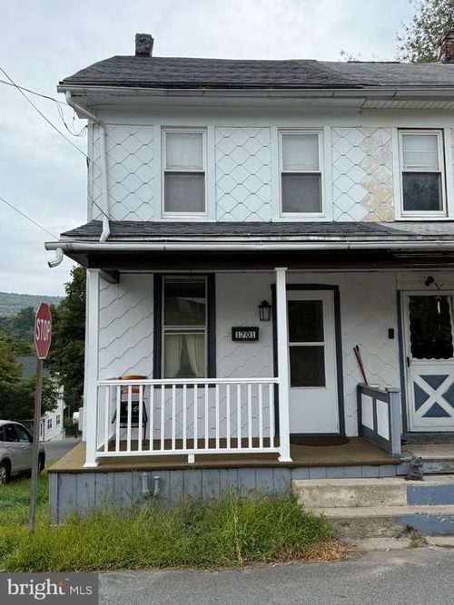 1701 Mohawk St, Coal Township, PA, 17866-4015 | Card Image