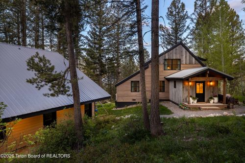 6900 Paintbrush Trail, Wilson, WY, 83014 | Card Image