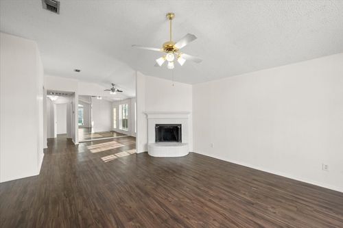 6324 Fern Meadow Dr, Fort Worth, TX, 76179-3704 | Card Image