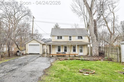 1377 Dorothea Rd, Berkley, MI, 48072-2148 | Card Image