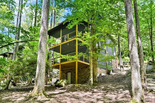 35 Creekside Village Ct, Sapphire, NC, 28774 | Card Image
