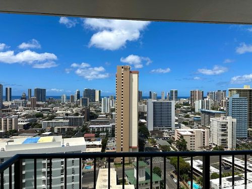 apt-2209-1630 Liholiho St, Honolulu, HI, 96822-2947 | Card Image