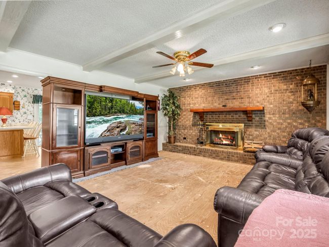 281 N Quail Run, House other with 3 bedrooms, 3 bathrooms and null parking in Forest City NC | Image 6