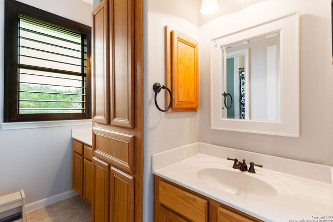 859 Indigo Run Dr, House other with 4 bedrooms, 3 bathrooms and null parking in Bulverde TX | Image 19