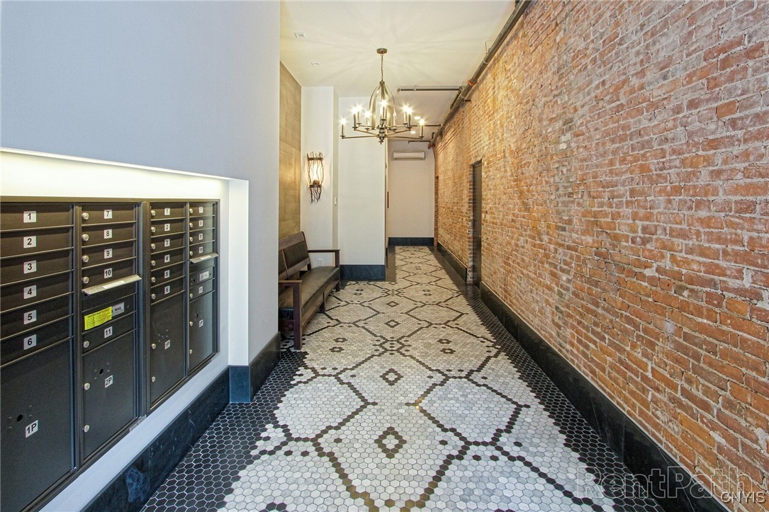 Residential Lease in Utica 3