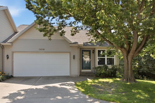 1416 Woodlawn Cmns, Grand Haven, MI, 49417-2323 | Card Image