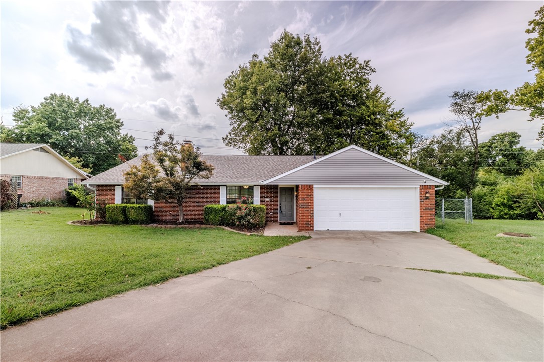 Amy Cir, Springdale, AR 72762 #1