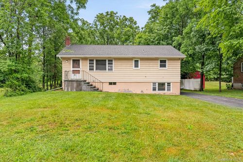 72 South Ter, Fishkill, NY, 12524-2416 | Card Image