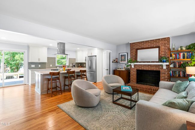 Living Room | Image 4