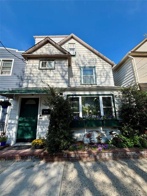 5715 66th St, Maspeth, NY, 11378-2536 | Card Image