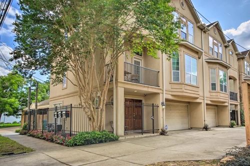 207 Knox St, Houston, TX, 77007-8113 | Card Image