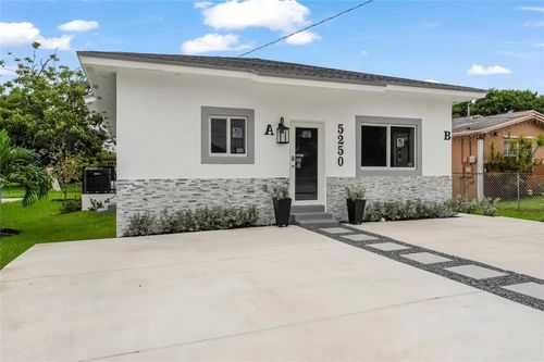 b-5250 Sw 18th St, West Park, FL, 33023-3157 | Card Image