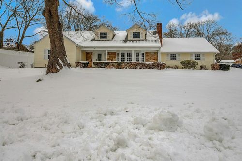 36 Westbrook Rd, Coram, NY, 11727-1017 | Card Image