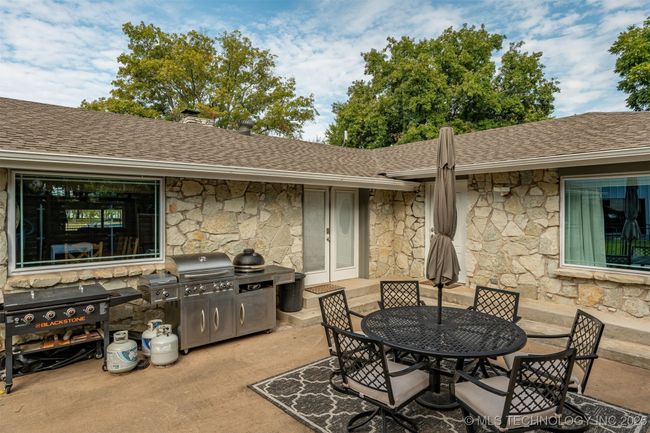 Back Patio | Image 5