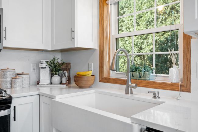 33-web-or-mls-9405 Esk Ln-33.jpg | Image 9