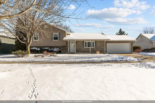 1001 County Road V, Fond Du Lac, WI, 54935 | Card Image