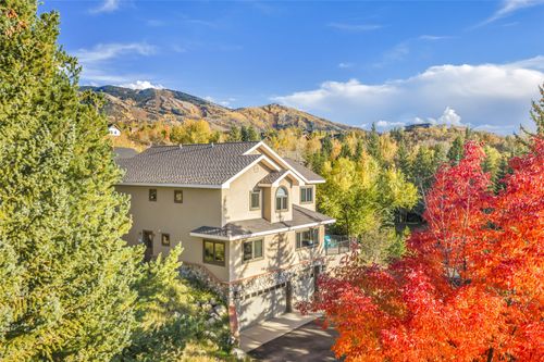 40 Steamboat Blvd, Steamboat Springs, CO, 80487-3049 | Card Image