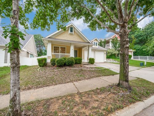 1604 Bridgeport Dr, Providence Village, TX, 76227-8525 | Card Image