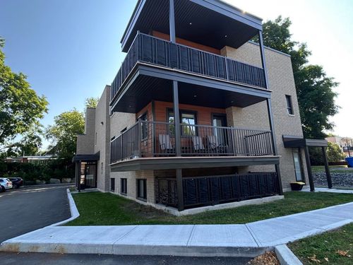 27 Rue De Montigny, Saint Jérôme, QC, J7Z5N9 | Card Image