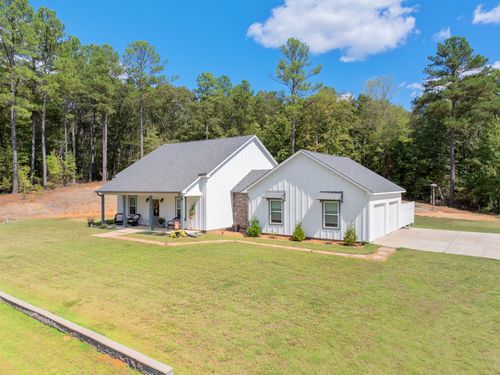 997 Strike King Dr, Cedar Grove, TN, 38321-6618 | Card Image