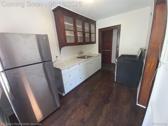 Kitchen | Image 4