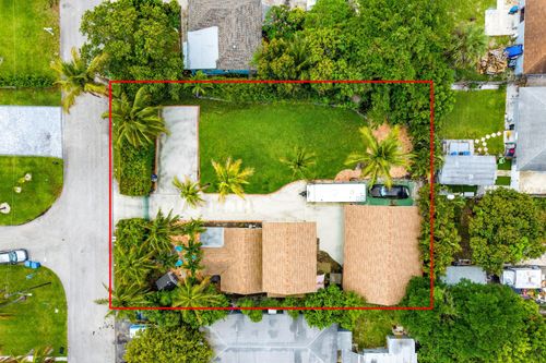 613 N 5th St, Lantana, FL, 33462-1715 | Card Image