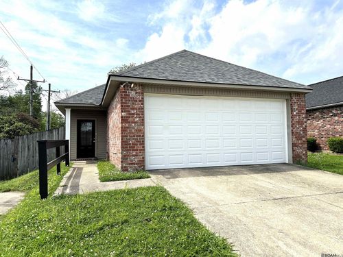 9250 Pecan Tree Dr, Baton Rouge, LA, 70810-0702 | Card Image