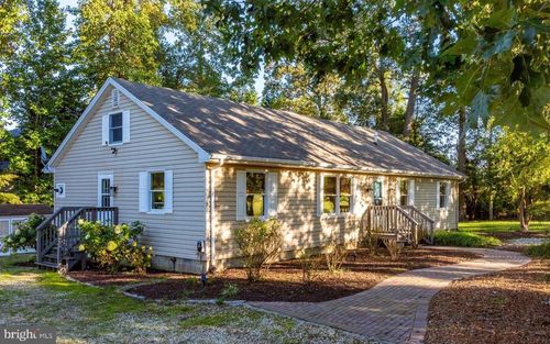 2 Gary Ave, REHOBOTH BEACH, DE, 19971-9604 | Card Image