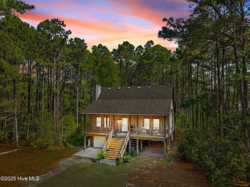 121 Pinewood Acres Dr, Powells Point, NC, 27966-9763 | Card Image