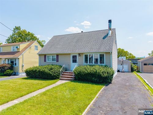 110 Patricia Pl, Clifton, NJ, 07012-1855 | Card Image