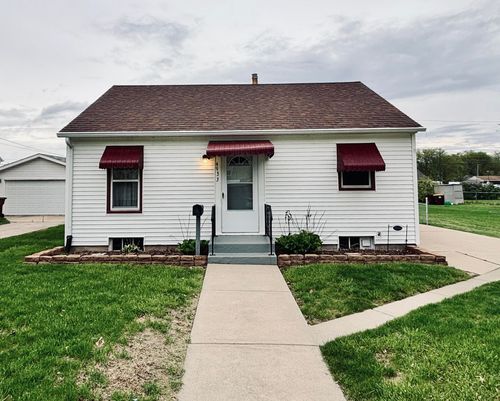 4933 Illinois St, Loves Park, IL, 61111-5845 | Card Image